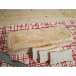 Veka bílá s pohankou 950g Bezlepková pekárna Liška